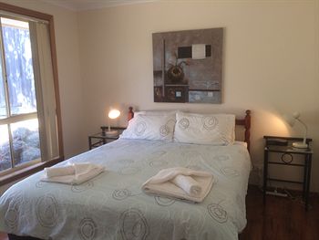 Australian Home Away @ Doncaster Andersons Creek 2 - Accommodation Perth 3