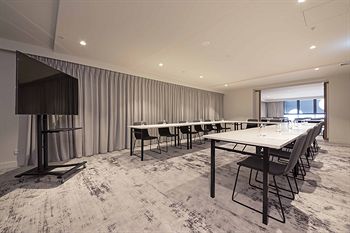 Brady Hotels - Accommodation Perth 3