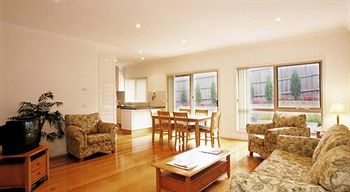 Waverley Corporate Townhouses - Accommodation Perth 5