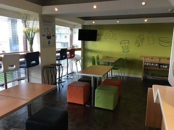 Ibis Budget Campbelltown - Accommodation Perth 3