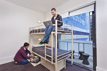 Melbourne Central YHA - Hostel - Accommodation Perth 2