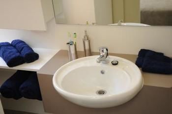 Yarra House Campus Summer Stays - Accommodation Perth 2