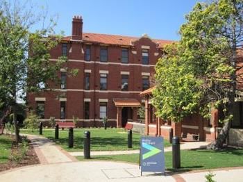 Yarra House Campus Summer Stays - Accommodation Perth 7