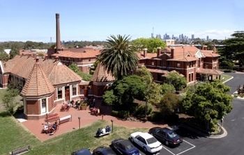 Yarra House Campus Summer Stays - Accommodation Perth 11