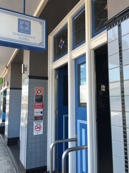 Strathfield Hotel - Accommodation Perth 9