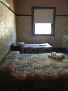 Strathfield Hotel - Accommodation Perth 24
