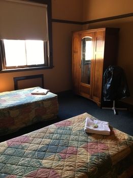 Strathfield Hotel - Accommodation Perth 26