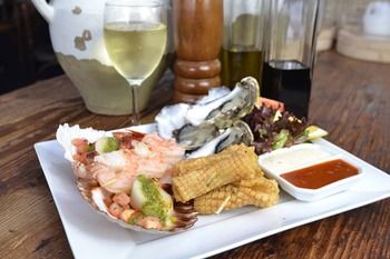 Crossroads Hotel Liverpool - Perth Resorts 16