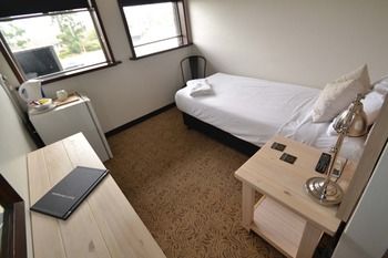 Crossroads Hotel Liverpool - Perth Resorts 19