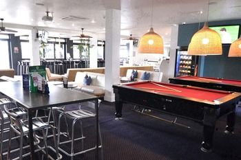 Crossroads Hotel Liverpool - Perth Resorts 33