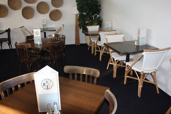 Crossroads Hotel Liverpool - Perth Resorts 39