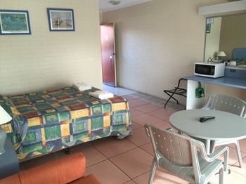 Ulladulla Harbour Motel - Accommodation Perth 19