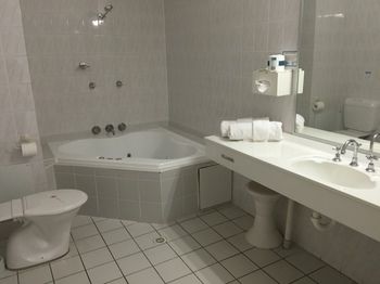 Ulladulla Harbour Motel - Accommodation Perth 43
