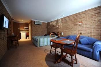 Golden Grain Motor Inn - Accommodation Perth 2