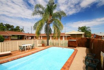 Golden Grain Motor Inn - Accommodation Perth 11