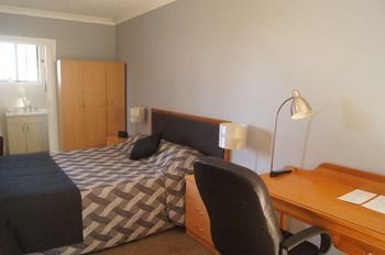 Old Maitland Inn - Accommodation Perth 58