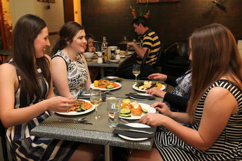 Countryman Motor Inn - Accommodation Perth 3
