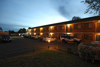 Countryman Motor Inn - Accommodation Perth 6