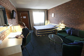 Countryman Motor Inn - Accommodation Perth 26