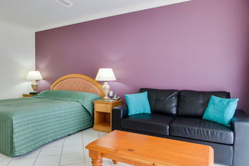 Forresters Beach Resort - Accommodation Perth 17