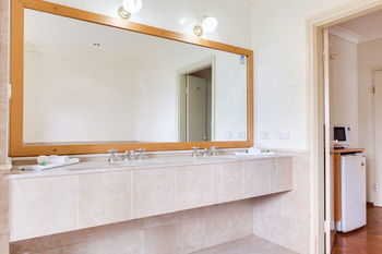 Forresters Beach Resort - Accommodation Perth 34