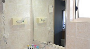 Edward Parry Motel & Apartments - Accommodation Perth 27