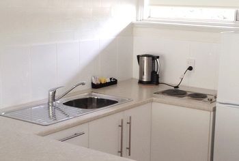 Bathurst Apartments - Accommodation Perth 15