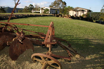 Yabbaloumba Retreat - Perth Resorts 1