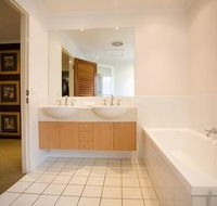 Skippers Cove Waterfront Resort - Accommodation Perth