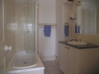River Sands Apartments - Accommodation Perth 3