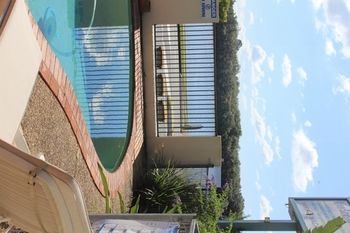 River Sands Apartments - Accommodation Perth 8