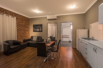 Akuna Motor Inn And Apartments - Accommodation Perth 11