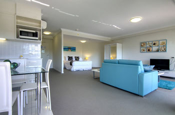 Beach On Sixth - Accommodation Perth 36