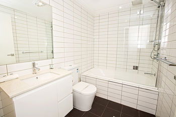Astina Serviced Apartments - Parkside - Accommodation Perth 1