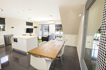 Astina Serviced Apartments - Parkside - Accommodation Perth 4