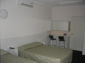 Central Motel Mooloolaba - Perth Resorts 3