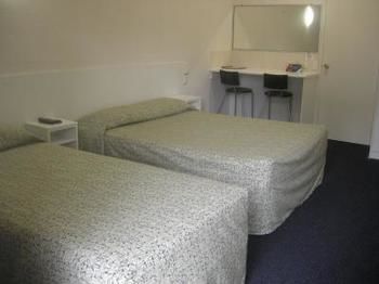 Central Motel Mooloolaba - Perth Resorts 4
