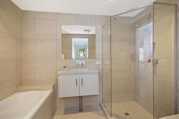 Andari - Perth Resorts 9