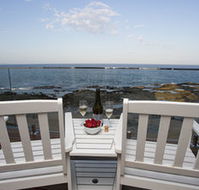Ocean Front at The Entrance - Accommodation Perth
