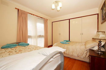 40 Thames Holiday Unit - Perth Resorts 0
