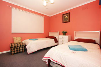 Roseland Holiday House - Accommodation Perth 5
