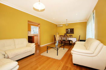 Roseland Holiday House - Accommodation Perth 11
