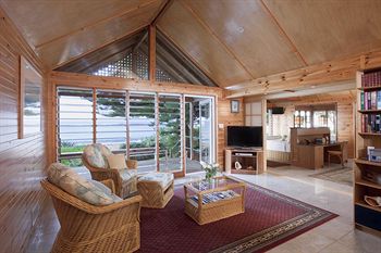Kims Beachside Lodges - Accommodation Perth 4