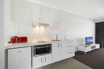 Cooroy Luxury Motel Apartments Noosa - Accommodation Perth 15