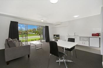 Cooroy Luxury Motel Apartments Noosa - Accommodation Perth 16