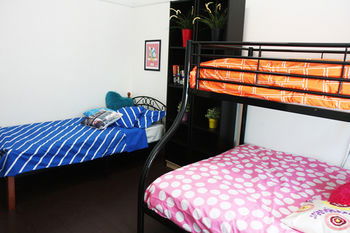 OziHouse South Yarra - Perth Resorts 4