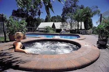 Vineyard Hill - Accommodation Perth 4