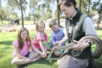 Billabong Camp, Taronga Western Plains Zoo - Accommodation Perth 9