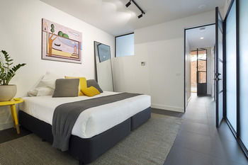 381 Cremorne - Accommodation Perth 7