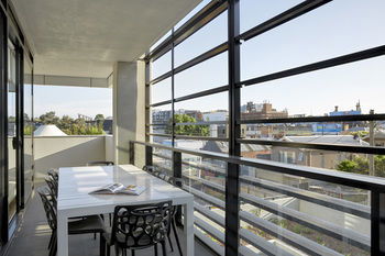 381 Cremorne - Accommodation Perth 16